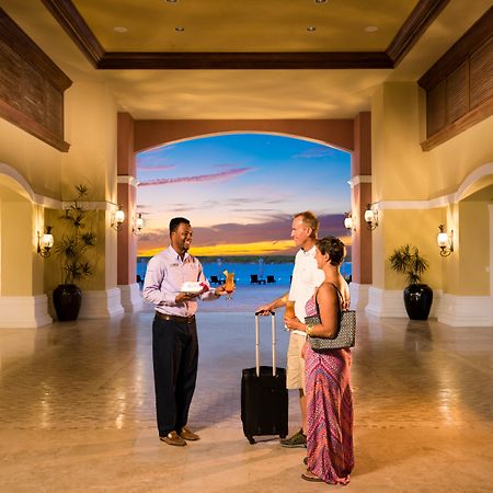 Blue Haven Resort- All Inclusive Grace Bay Extérieur photo